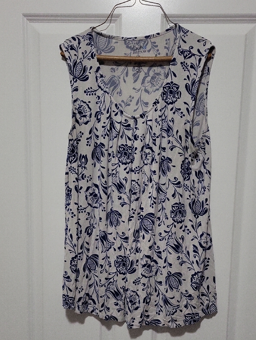 Croft And Barrow Sleeveless Blouse